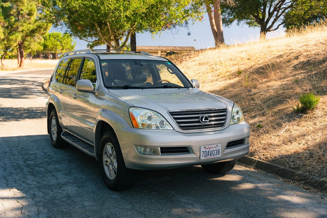 2003 Lexus GX 1st Gen - Image 15 of 31