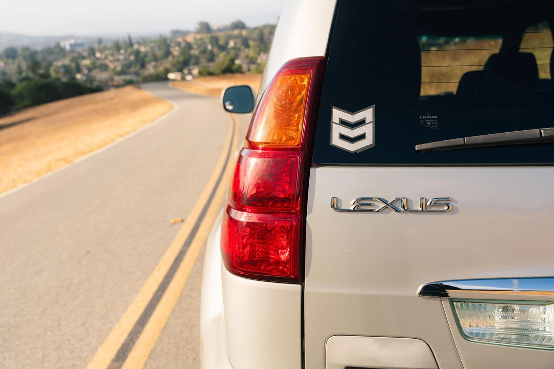 2003 Lexus GX 1st Gen - Image 29 of 31