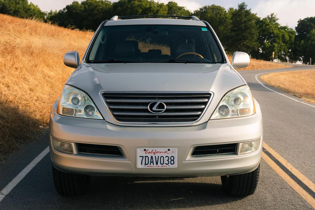 2003 Lexus GX 1st Gen - Image 2 of 31