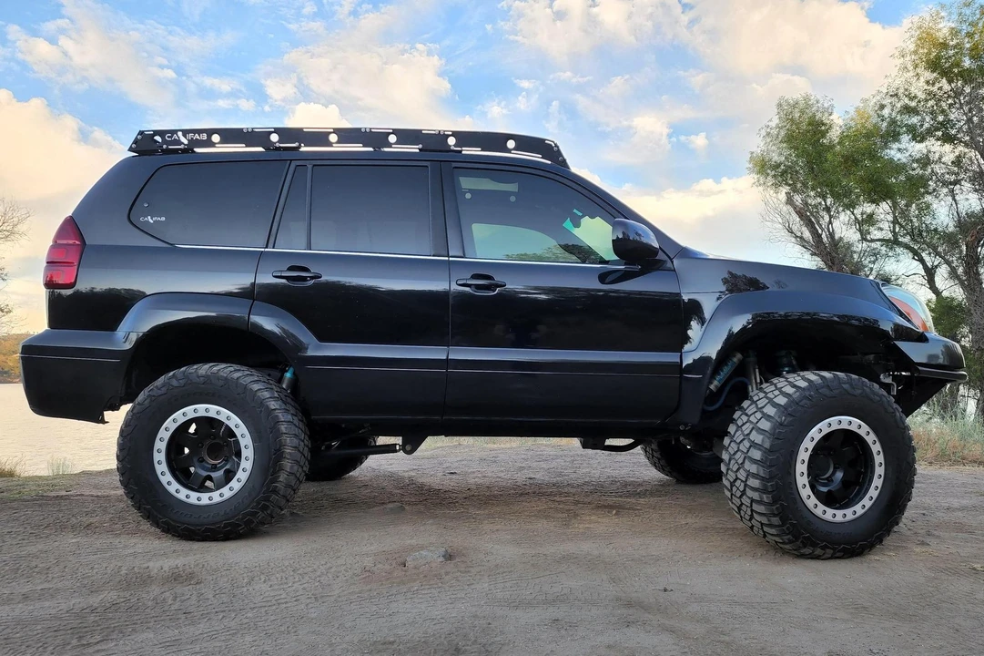 2003 Lexus GX 1st Gen - Image 3 of 31