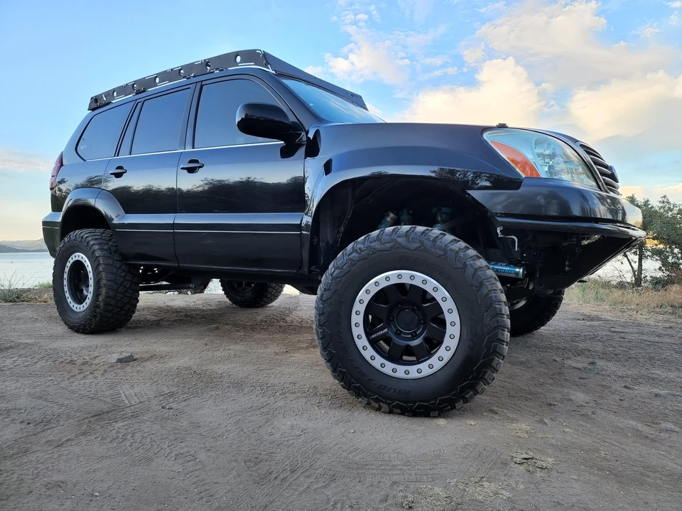 2003 Lexus GX 1st Gen - Image 16 of 31