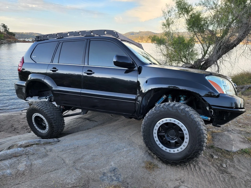 2003 Lexus GX 1st Gen - Image 29 of 31