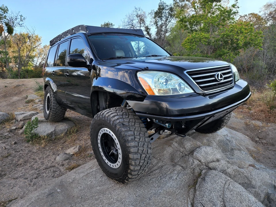 2003 Lexus GX 1st Gen - Image 18 of 31