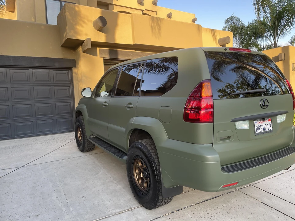 2003 Lexus GX 1st Gen - Image 10 of 31