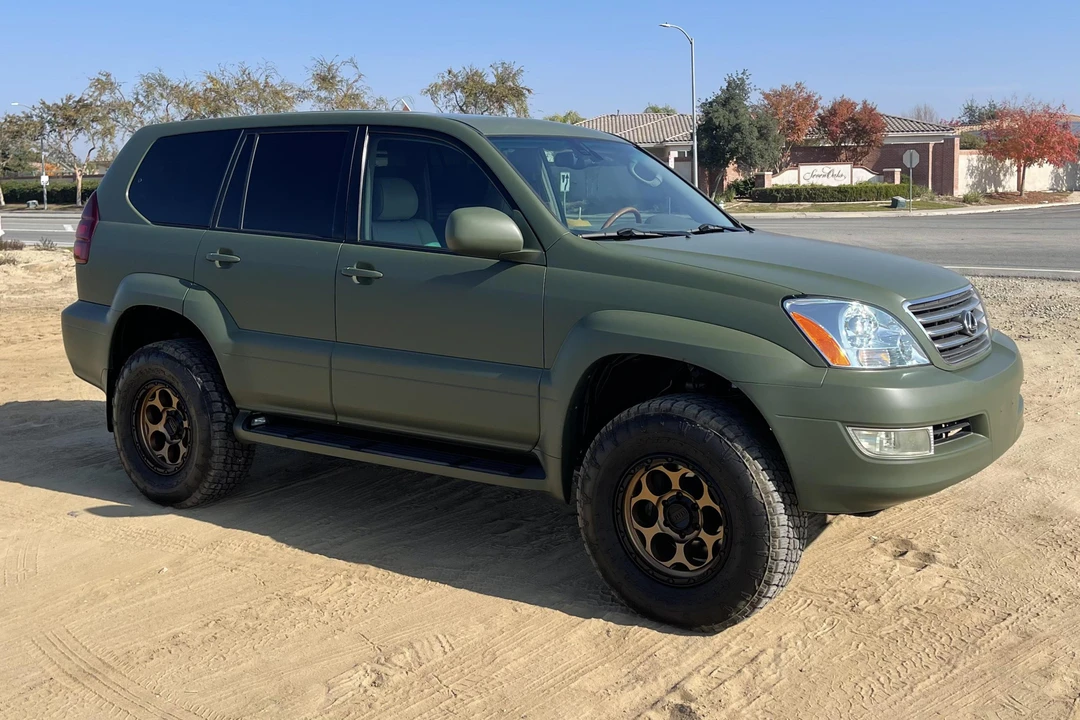 2003 Lexus GX 1st Gen - Image 3 of 31