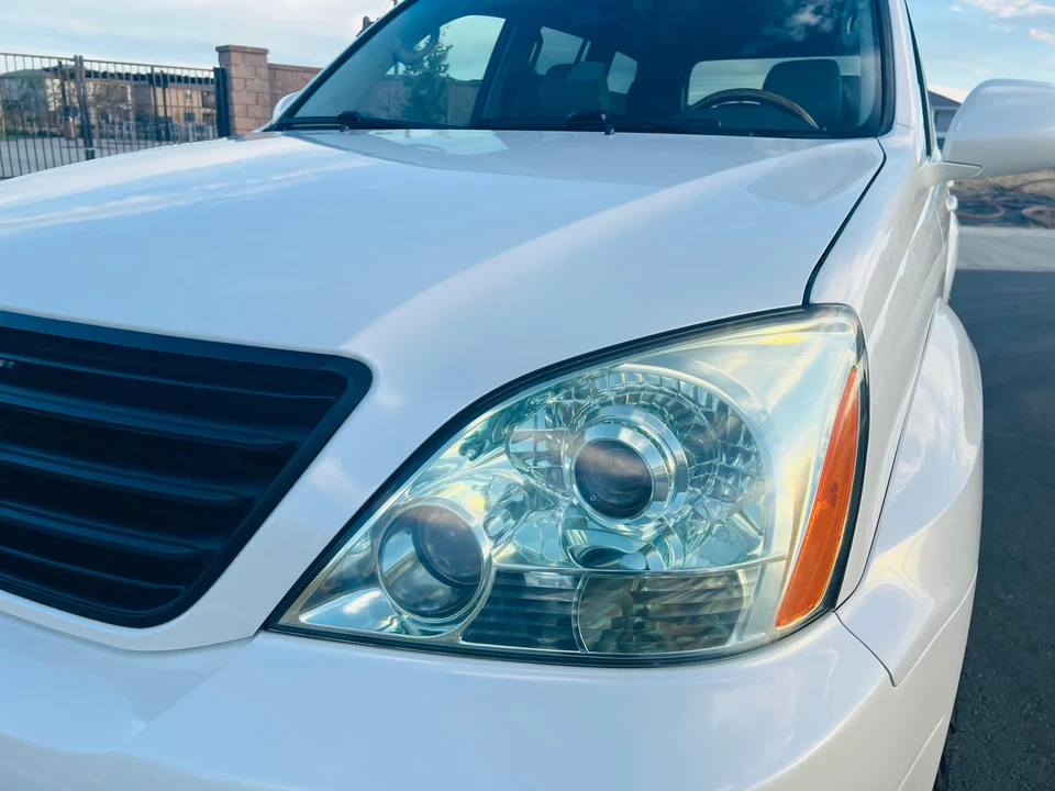 2003 Lexus GX 1st Gen - Image 16 of 31