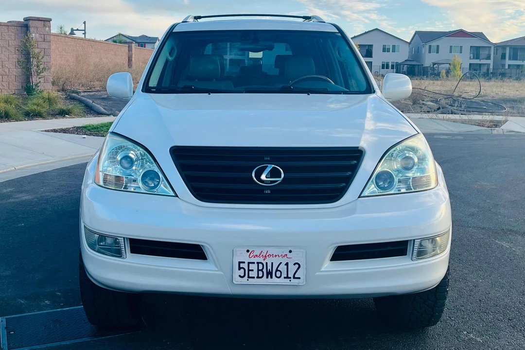 2003 Lexus GX 1st Gen - Image 2 of 31