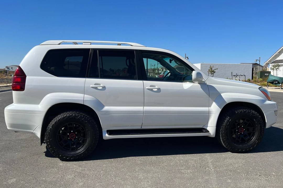 2003 Lexus GX 1st Gen - Image 3 of 31