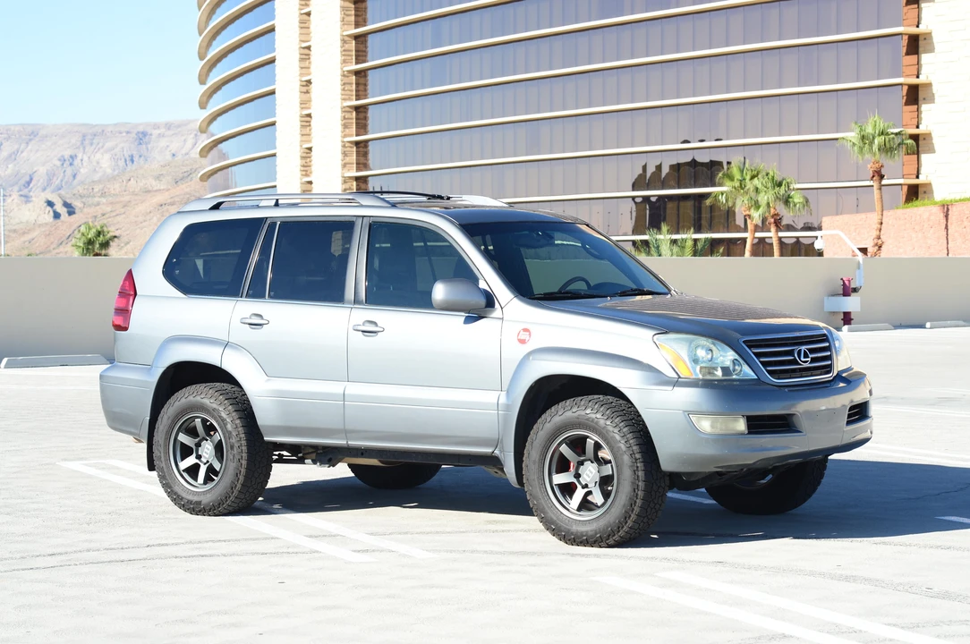 2003 Lexus GX 1st Gen - Image 15 of 31