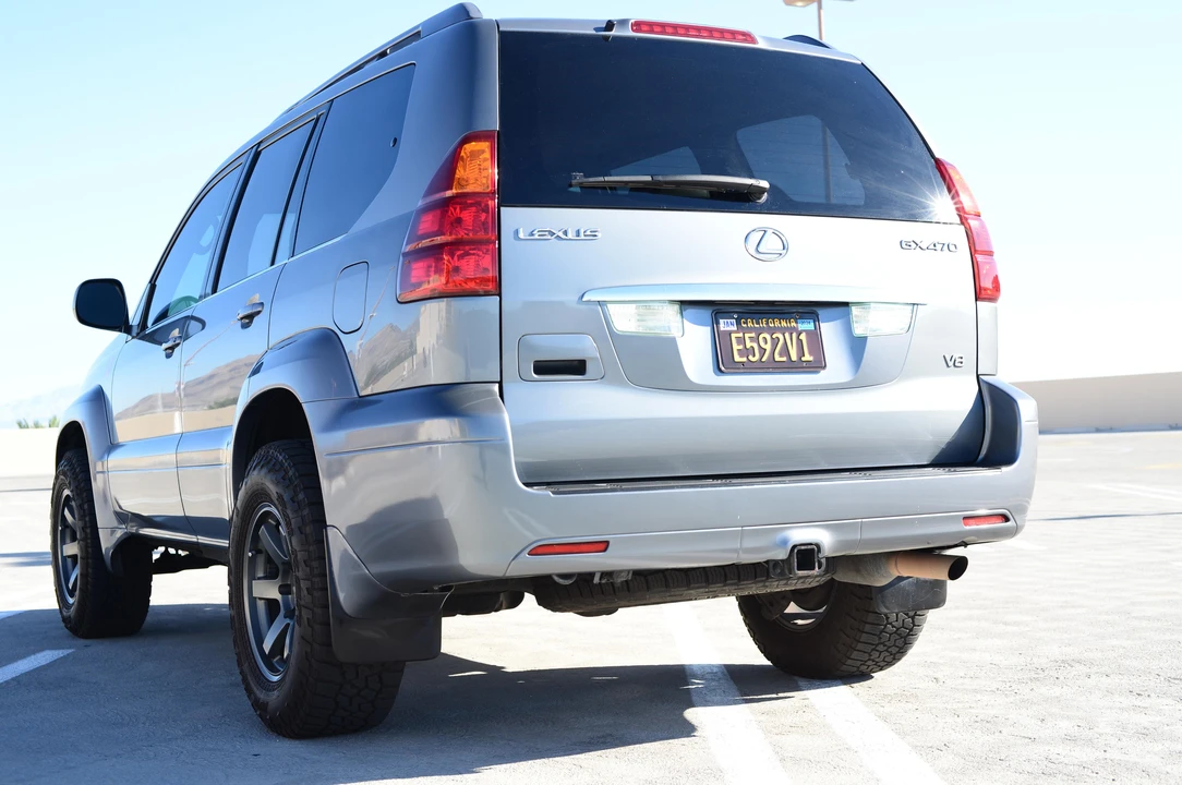 2003 Lexus GX 1st Gen - Image 10 of 31