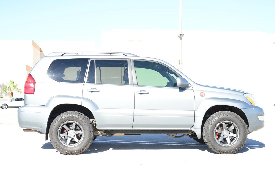 2003 Lexus GX 1st Gen - Image 14 of 31