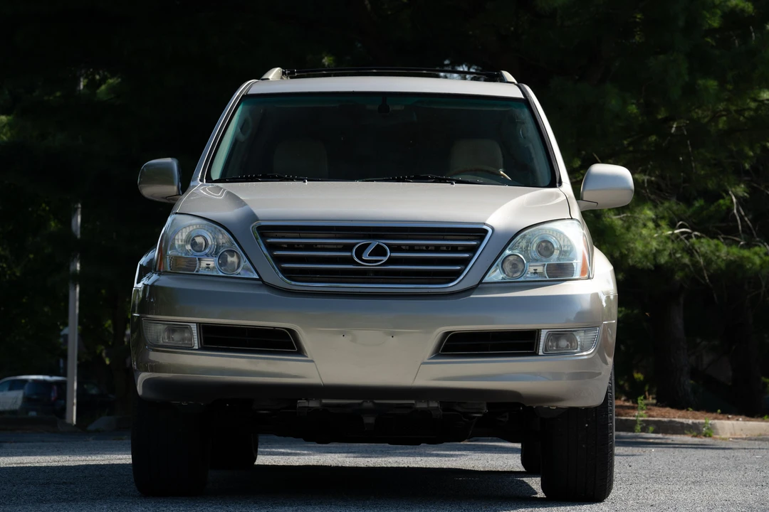 2003 Lexus GX 1st Gen - Image 6 of 31