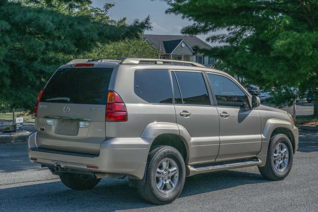 2003 Lexus GX 1st Gen - Image 10 of 31