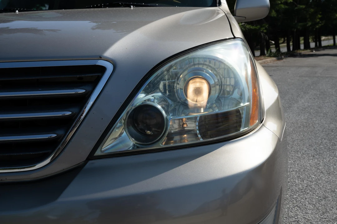 2003 Lexus GX 1st Gen - Image 28 of 31