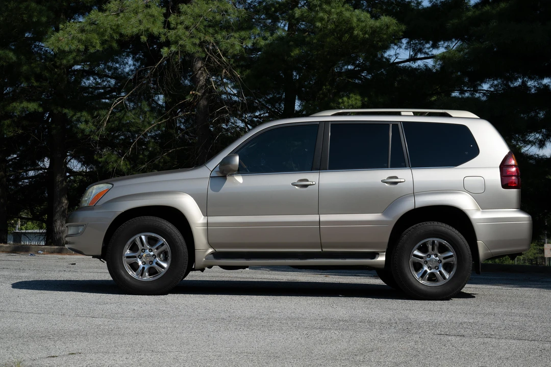 2003 Lexus GX 1st Gen - Image 8 of 31