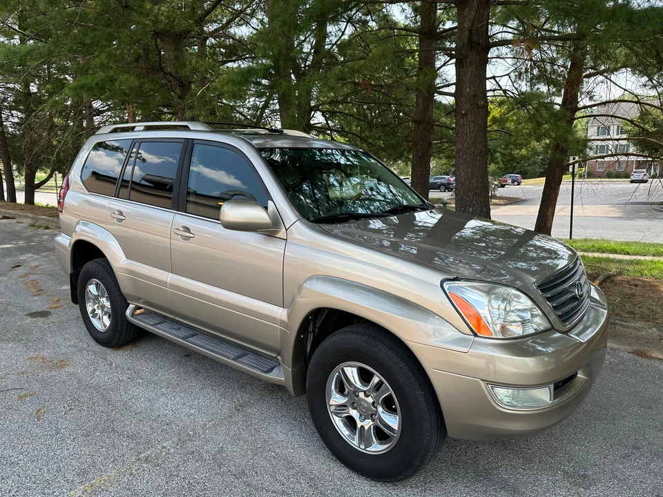 2003 Lexus GX 1st Gen - Image 20 of 31