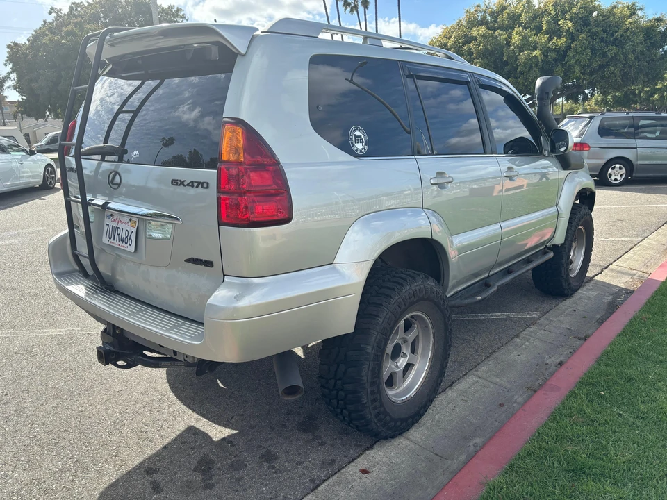 2003 Lexus GX 1st Gen - Image 15 of 31