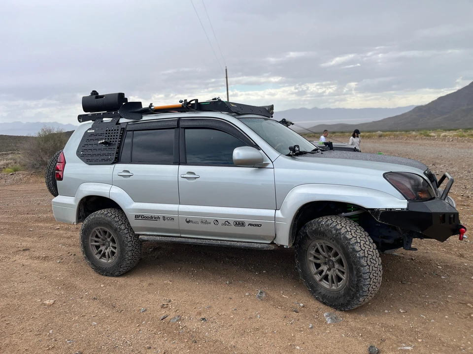 2003 Lexus GX 1st Gen - Image 19 of 31