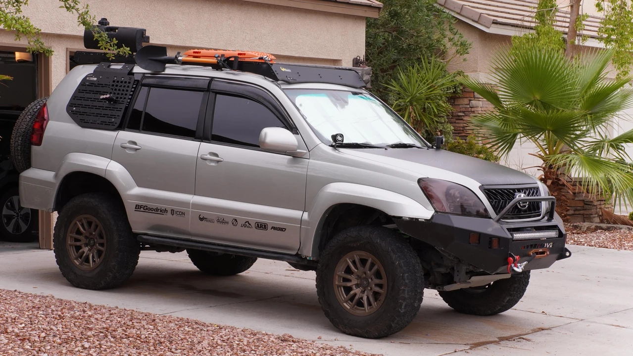 2003 Lexus GX 1st Gen - Image 20 of 31