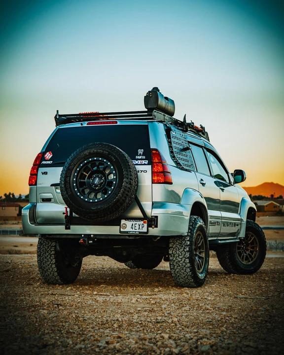 2003 Lexus GX 1st Gen - Image 16 of 31