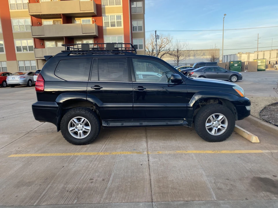 2003 Lexus GX 1st Gen - Image 19 of 31
