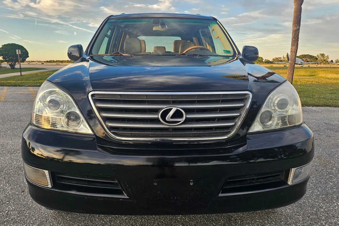 2003 Lexus GX 1st Gen - Image 2 of 31