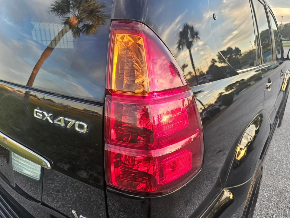 2003 Lexus GX 1st Gen - Image 28 of 31