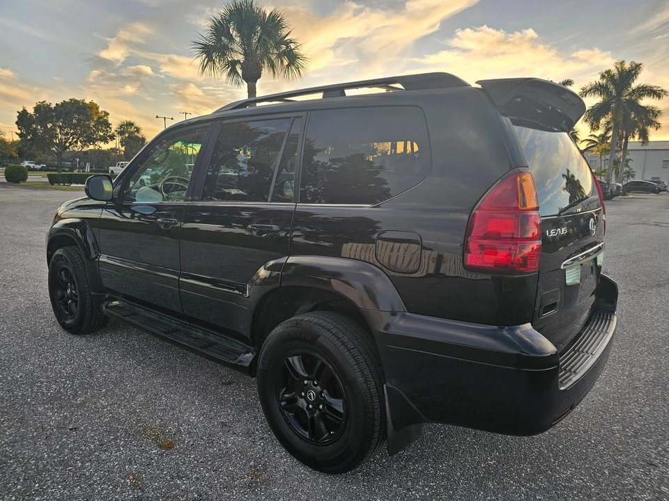 2003 Lexus GX 1st Gen - Image 11 of 31