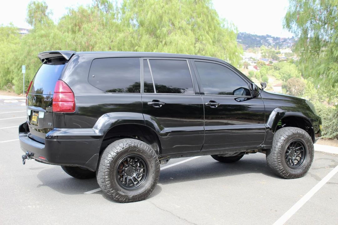 2003 Lexus GX 1st Gen - Image 18 of 31