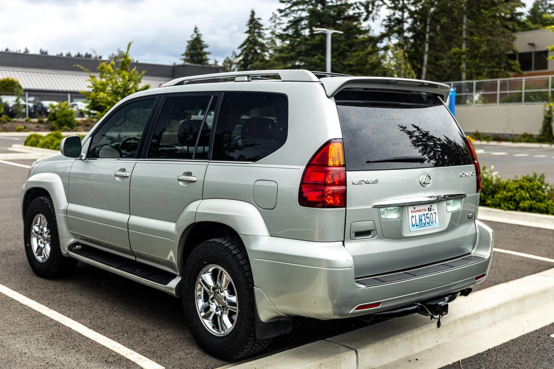 2003 Lexus GX 1st Gen - Image 12 of 31