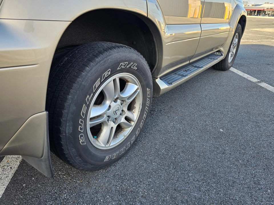 2003 Lexus GX 1st Gen - Image 20 of 31