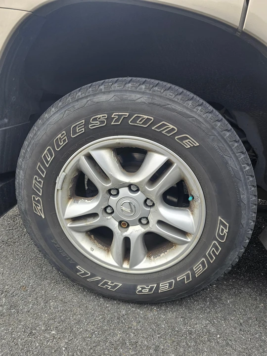 2003 Lexus GX 1st Gen - Image 21 of 31