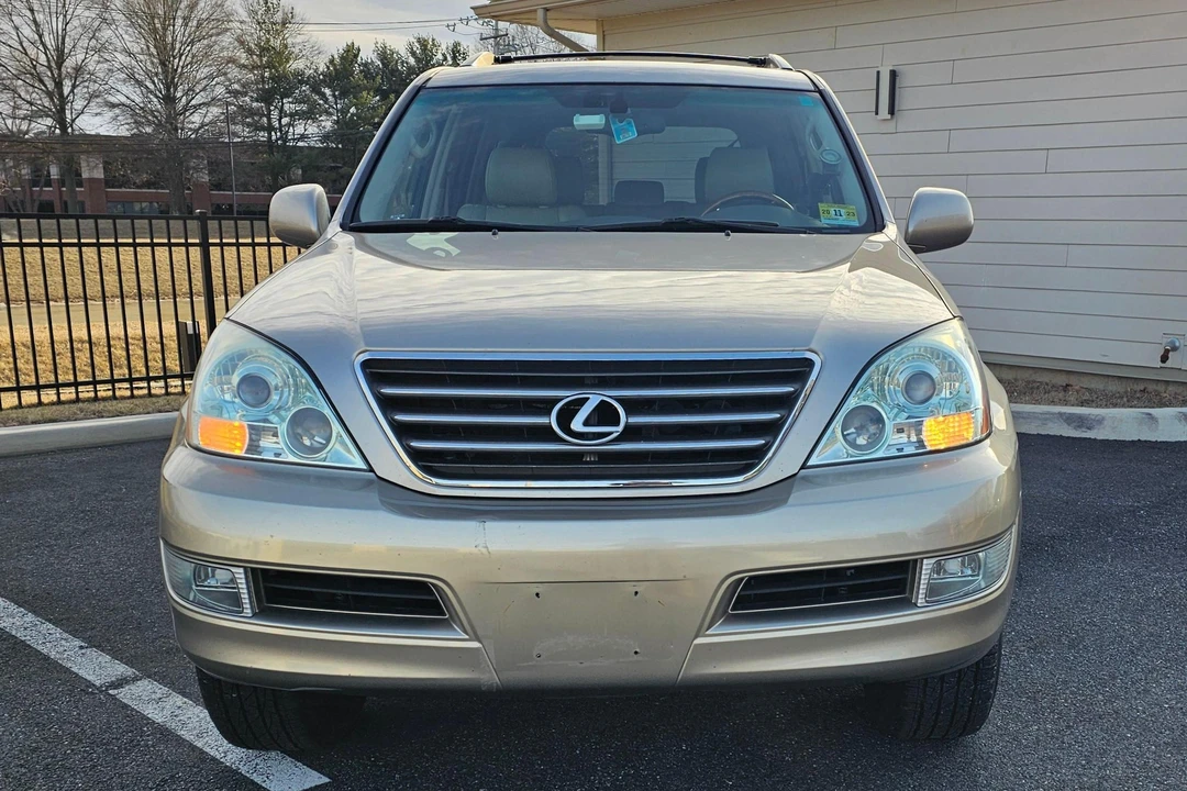 2003 Lexus GX 1st Gen - Image 2 of 31