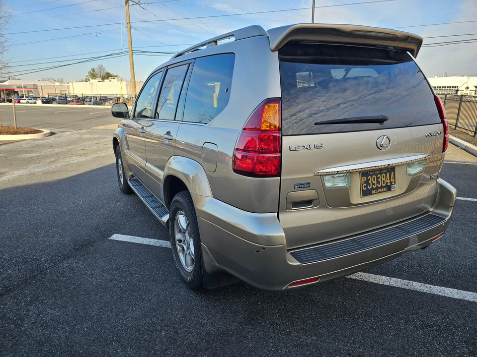 2003 Lexus GX 1st Gen - Image 8 of 31