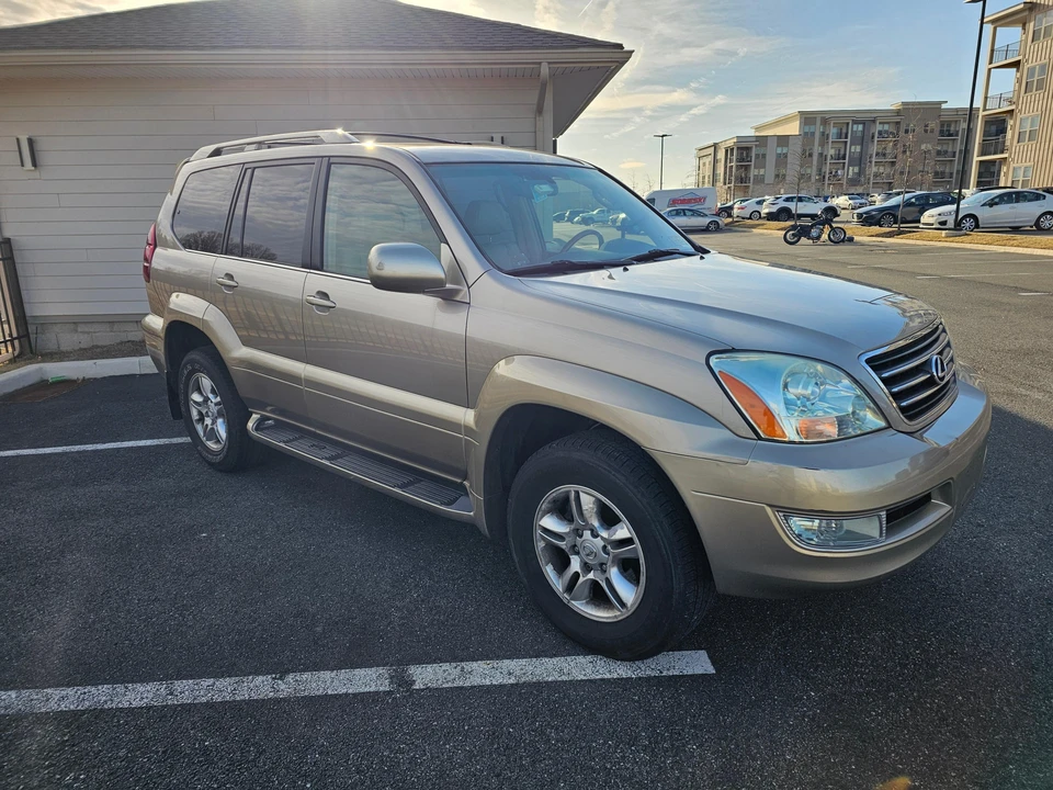 2003 Lexus GX 1st Gen - Image 9 of 31