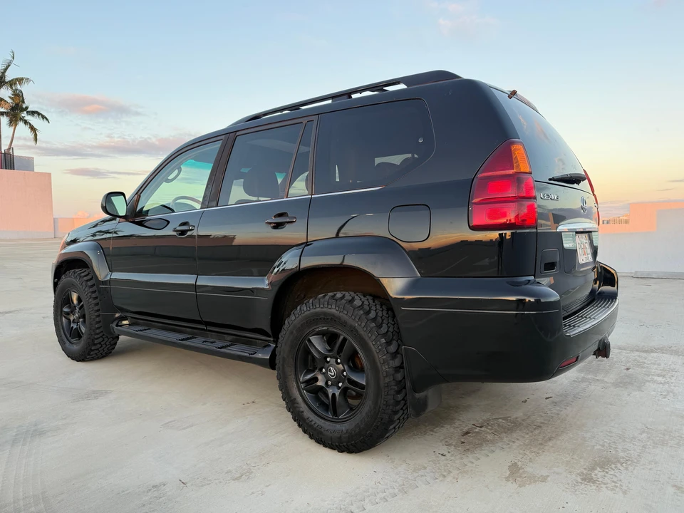 2003 Lexus GX 1st Gen - Image 17 of 31