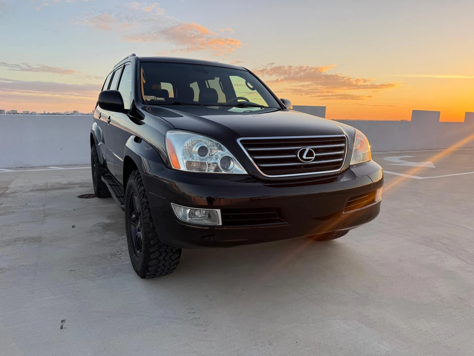 2003 Lexus GX 1st Gen - Image 26 of 31