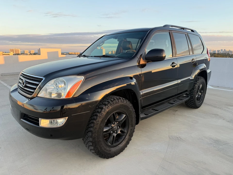 2003 Lexus GX 1st Gen - Image 10 of 31