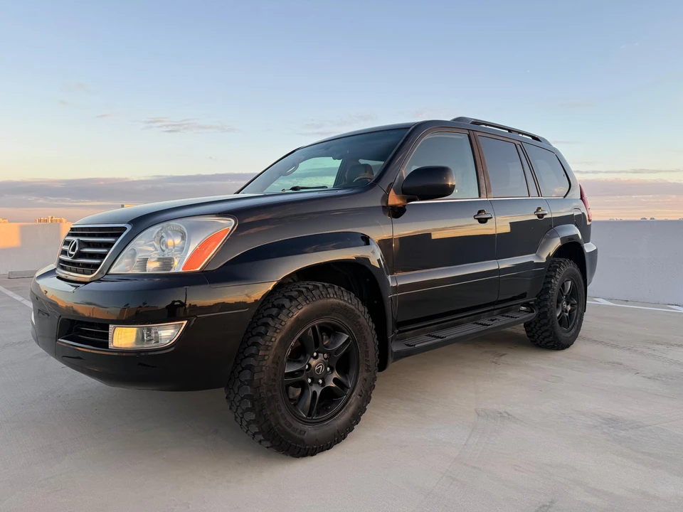 2003 Lexus GX 1st Gen - Image 11 of 31
