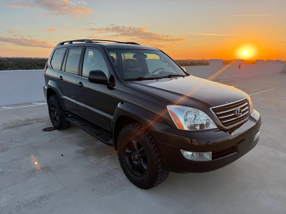 2003 Lexus GX 1st Gen - Image 24 of 31