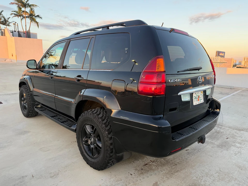 2003 Lexus GX 1st Gen - Image 19 of 31