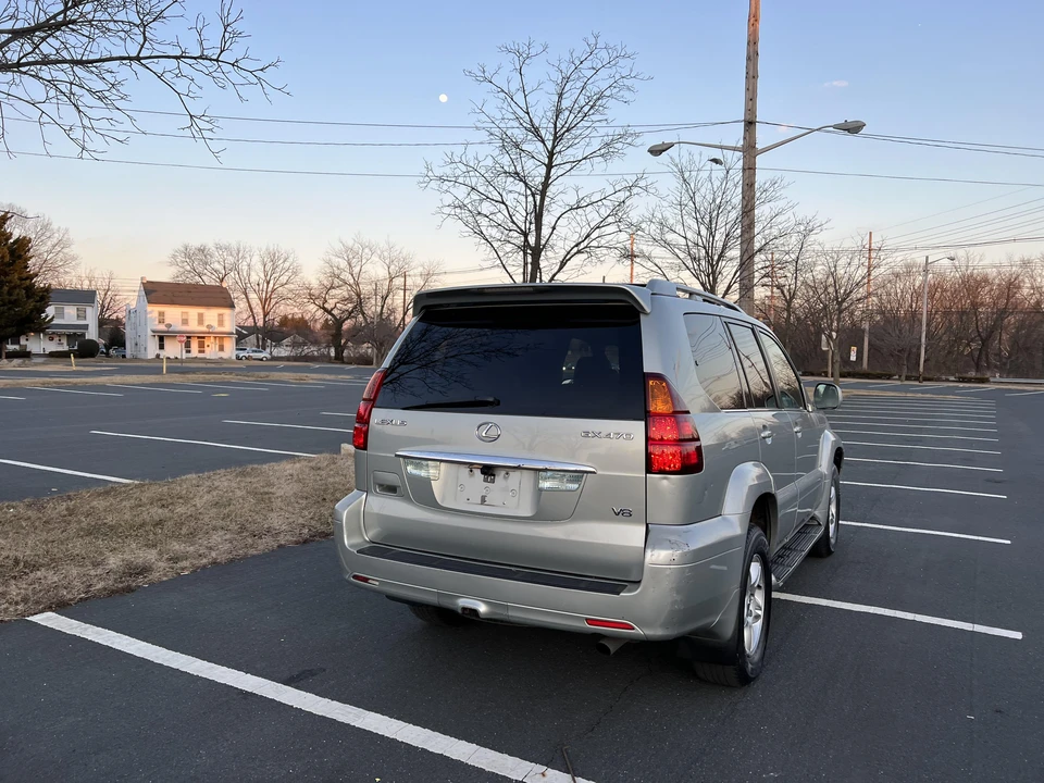 2003 Lexus GX 1st Gen - Image 20 of 31