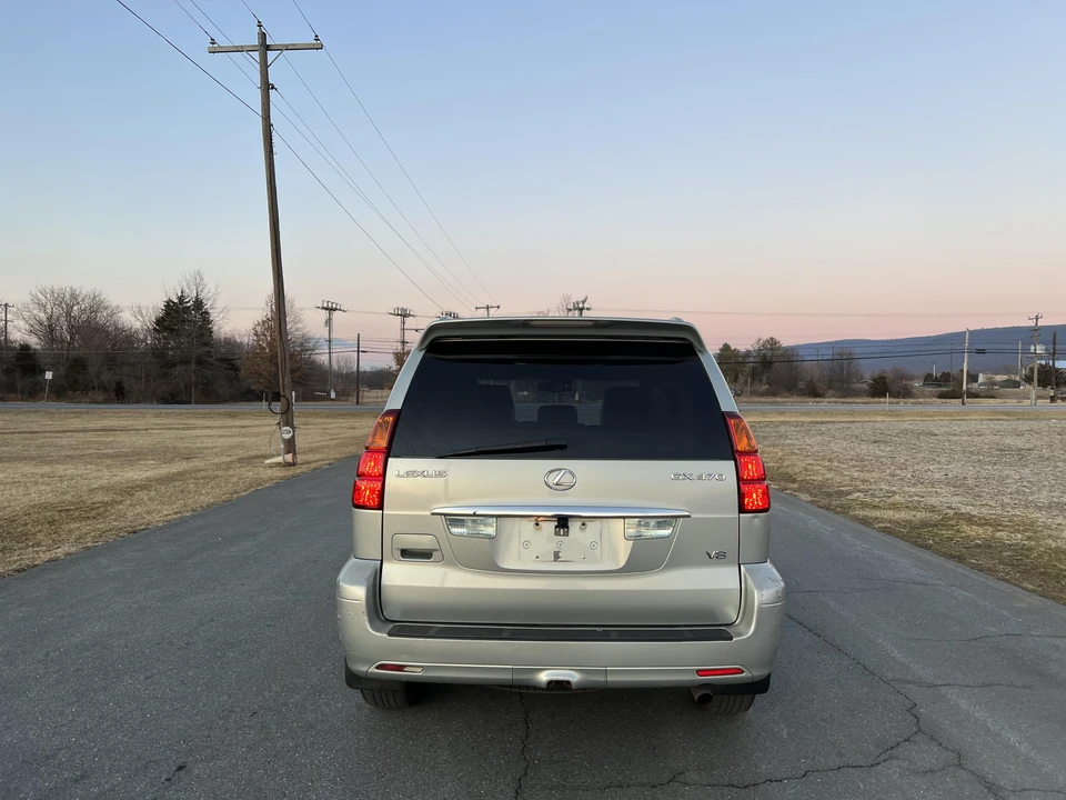 2003 Lexus GX 1st Gen - Image 18 of 31