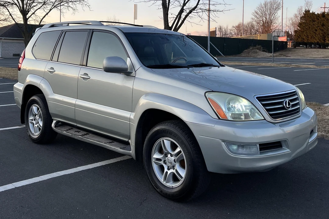 2003 Lexus GX 1st Gen - Image 3 of 31
