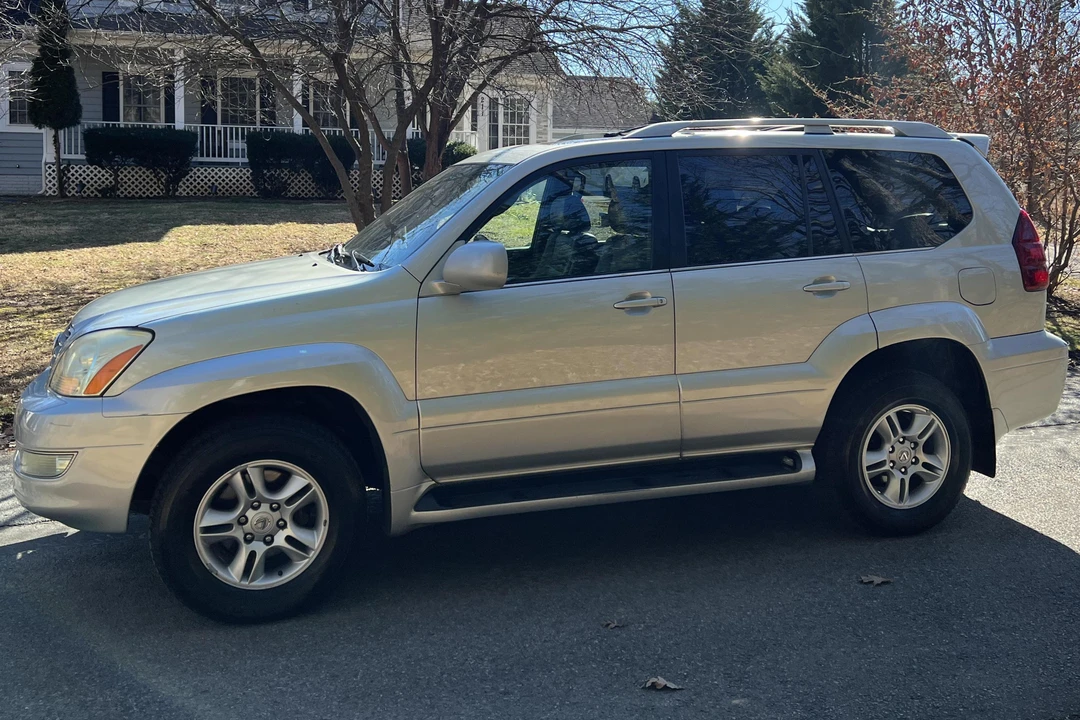 2003 Lexus GX 1st Gen - Image 11 of 31