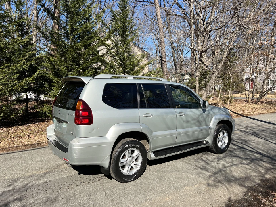 2003 Lexus GX 1st Gen - Image 23 of 31