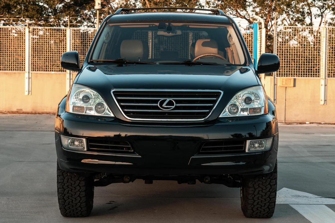 2003 Lexus GX 1st Gen - Image 2 of 25