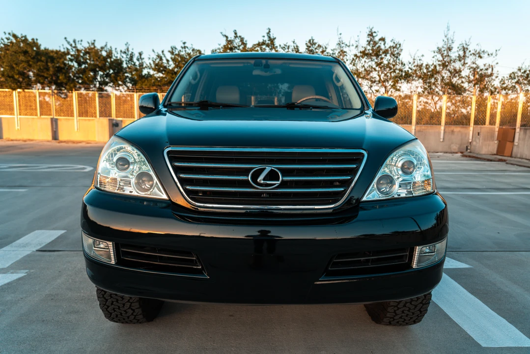 2003 Lexus GX 1st Gen - Image 6 of 25