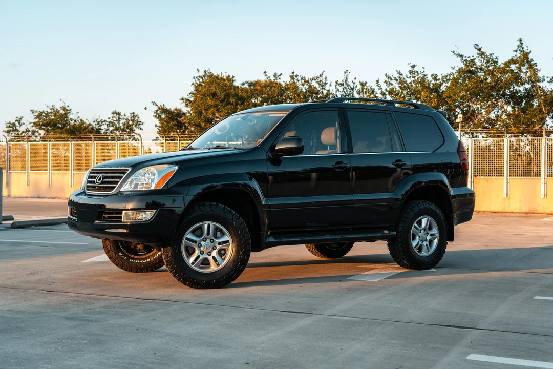 2003 Lexus GX 1st Gen - Image 11 of 25