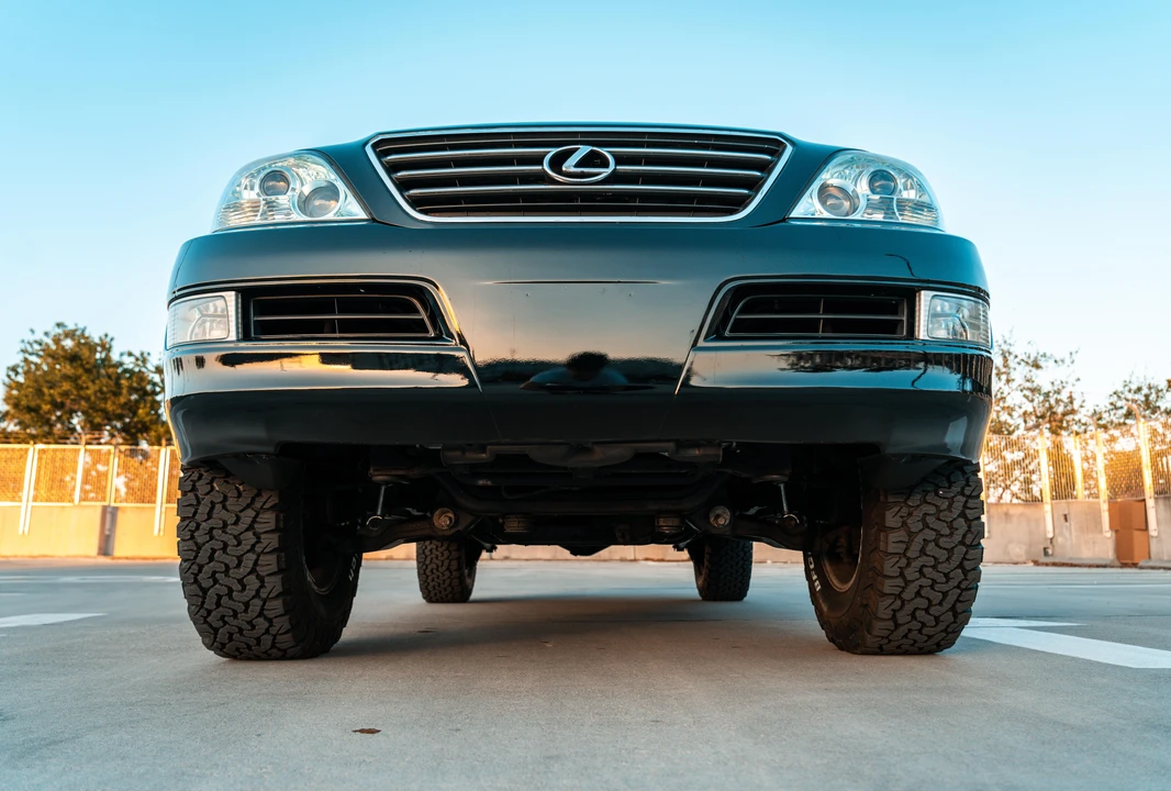 2003 Lexus GX 1st Gen - Image 7 of 25